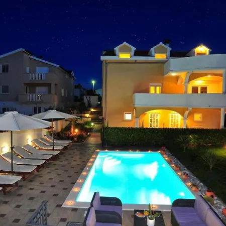 Apartment Stunning In